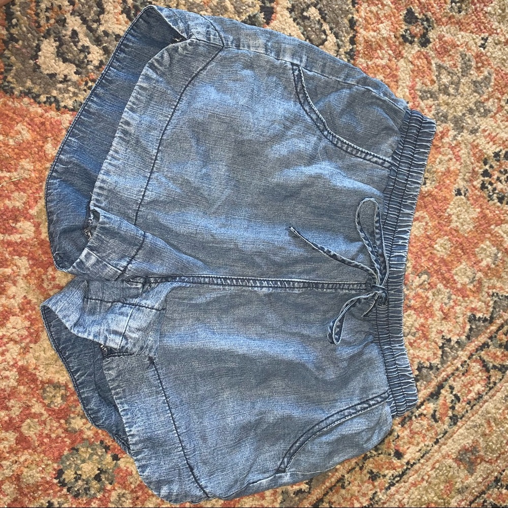 Jean shorts soft fabric